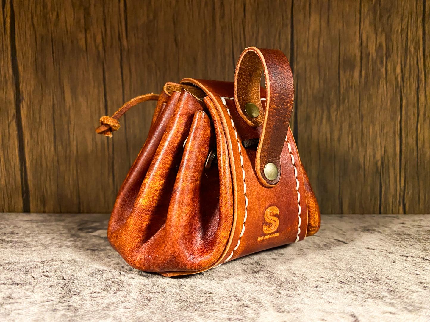 Wild child's Mini foraging leather belt pouch with leather string