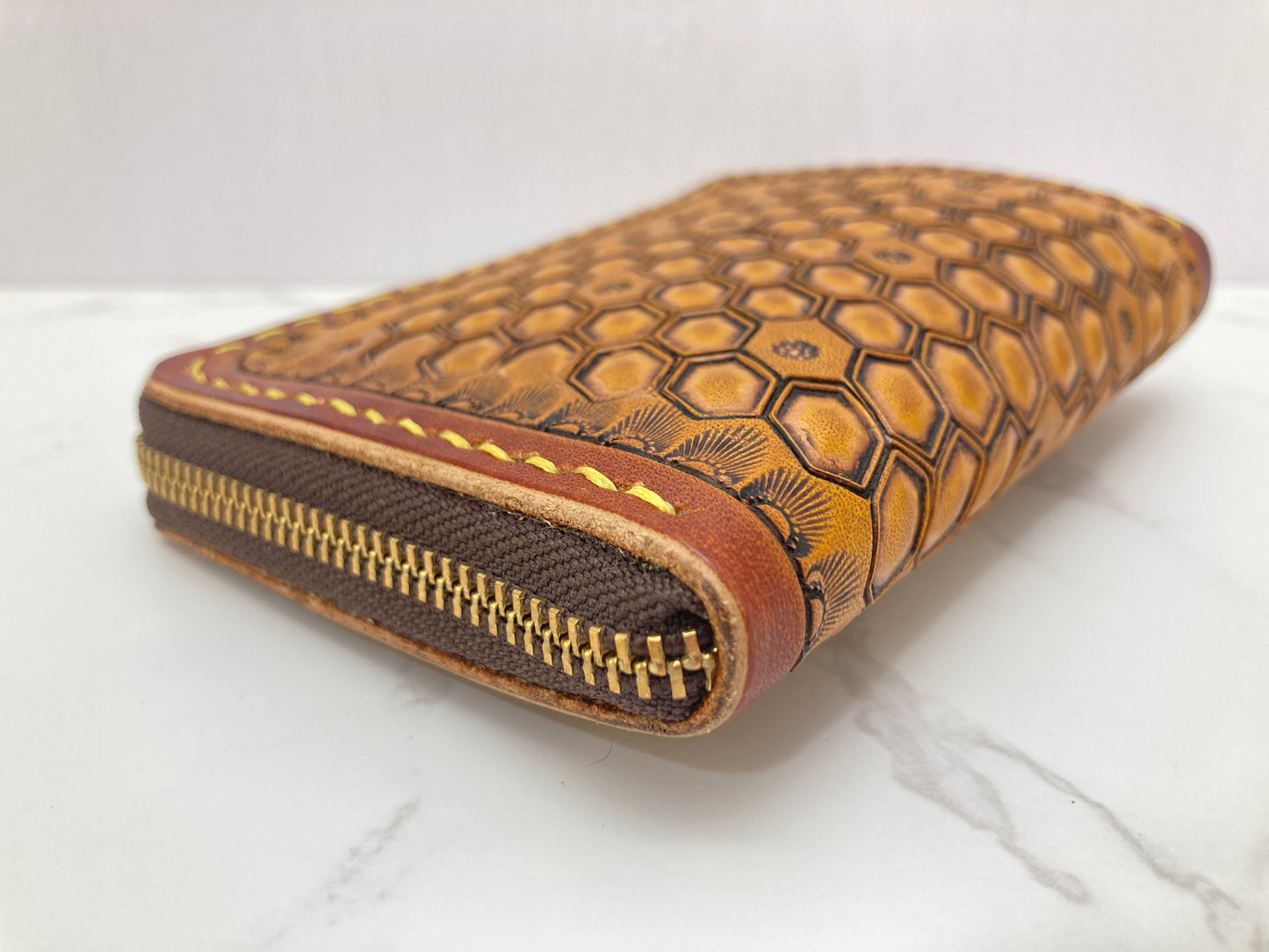 "Bee Hive Summer" L-zipped functional wallet