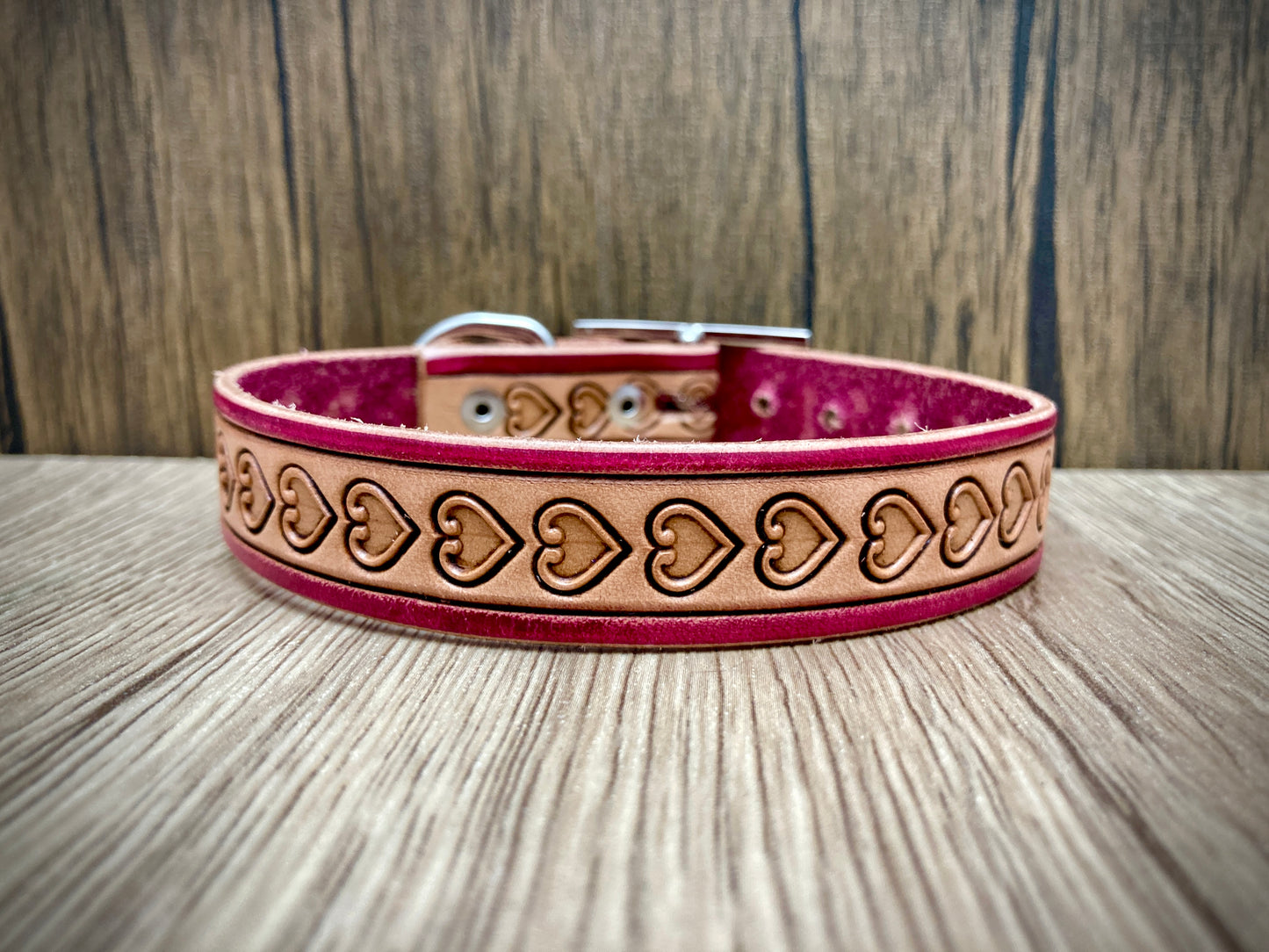 "Love heart" Hand carved narrow dog collar - Small - Medium