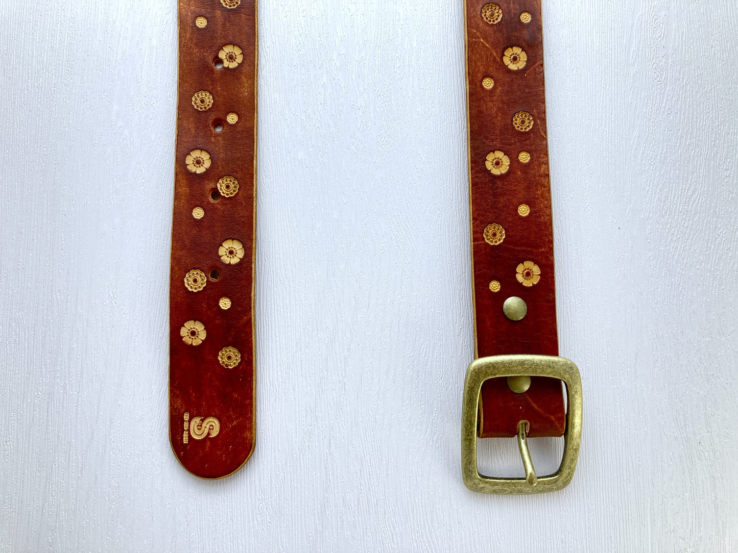 Handcrafted adventure belt - Flowers