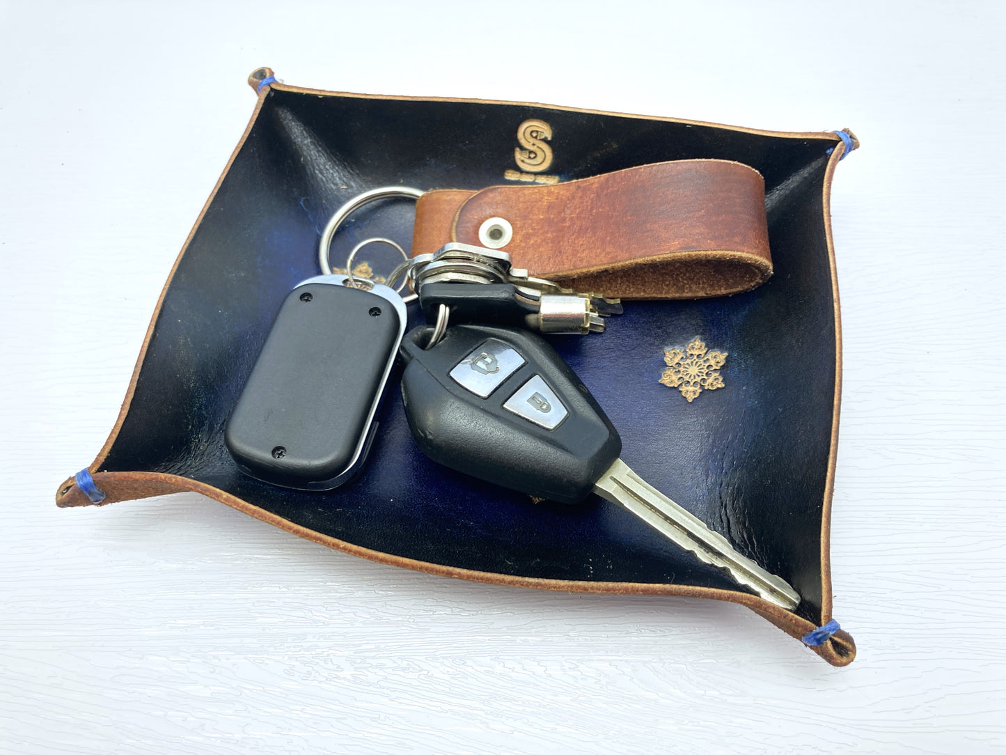 Nature inspired trinket dish / Valet tray