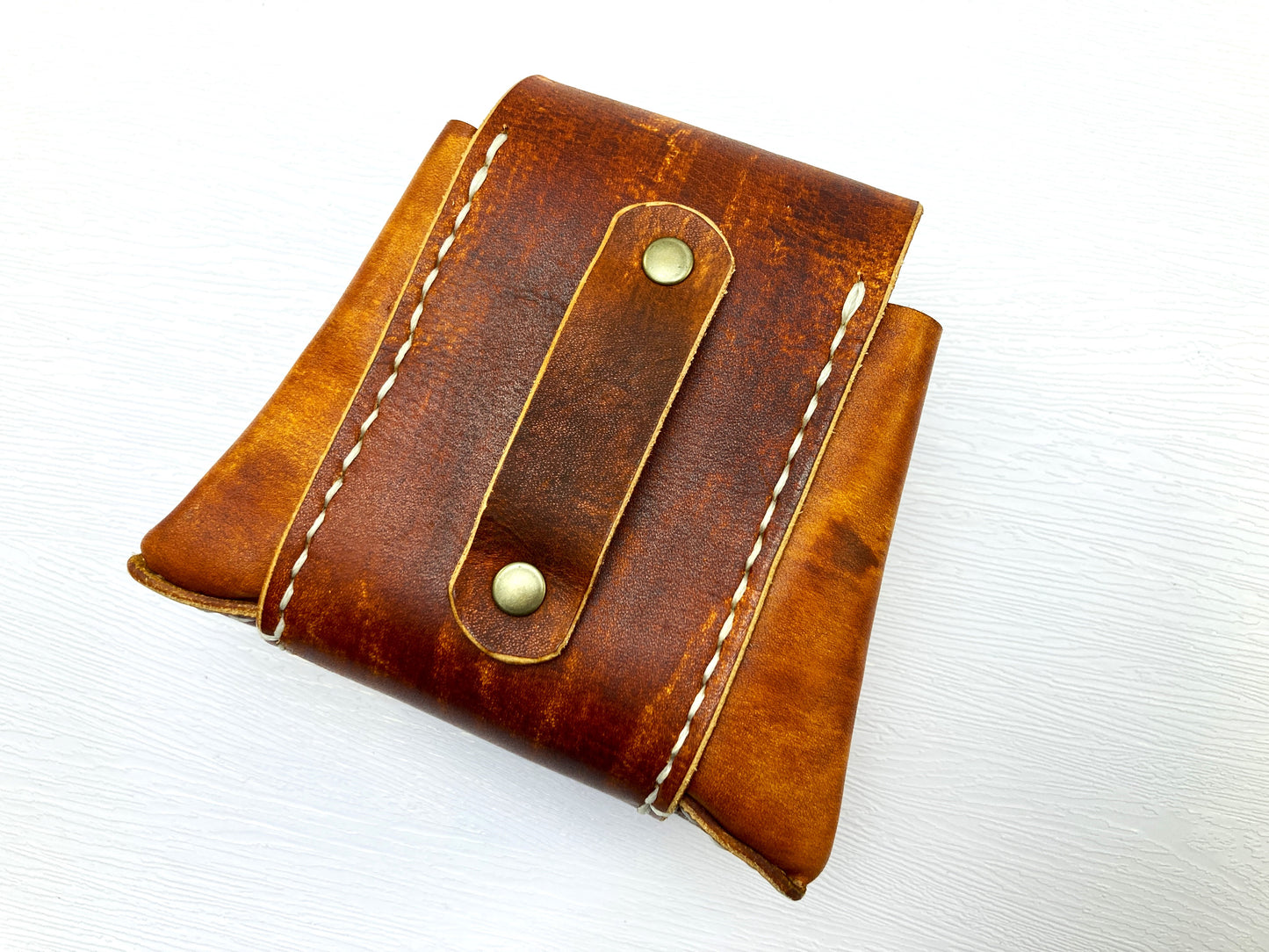 Mini foraging leather belt pouch with snap closure