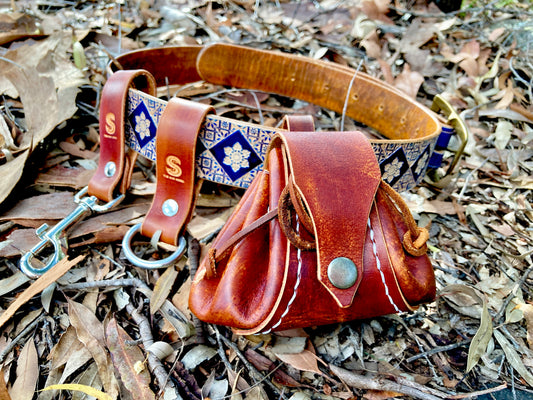 Mini foraging leather belt pouch with string