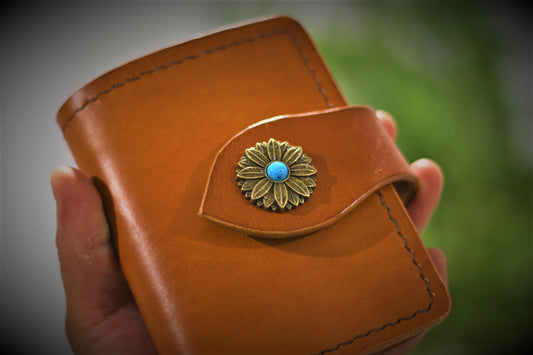Hand dyed middle wallet with concho closure