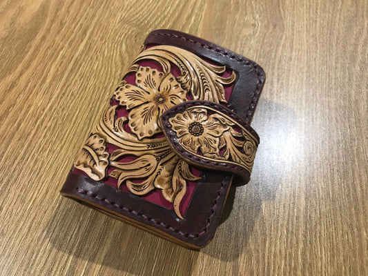 Hand tooled double layered filigree middle wallet